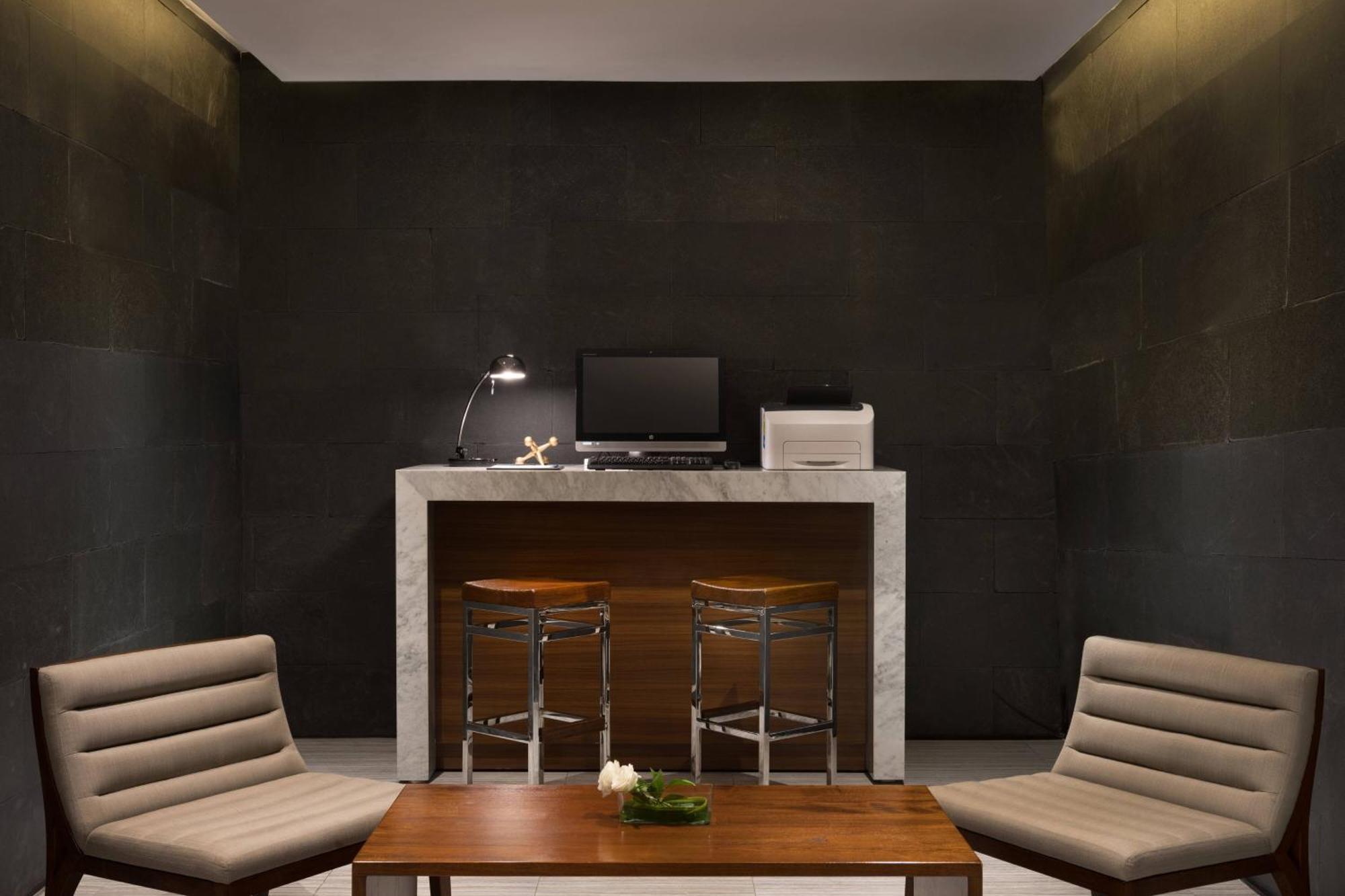 Four Points By Sheraton Jakarta Thamrin Esterno foto
